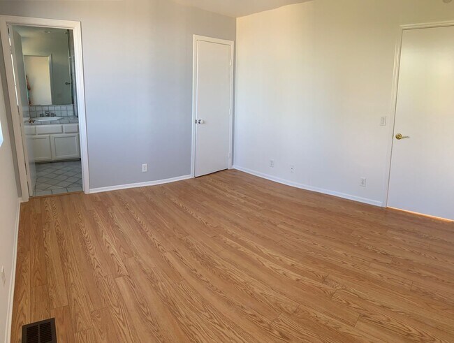 Building Photo - OCEAN VIEW Home for Rent! Please contact Wayne at (818) 261-9881 or wbutts9661@gmail.com for more...