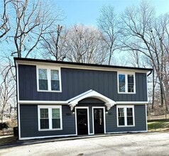 Building Photo - 824 N Flint St