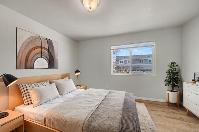 Building Photo - 4210 Rosalie St