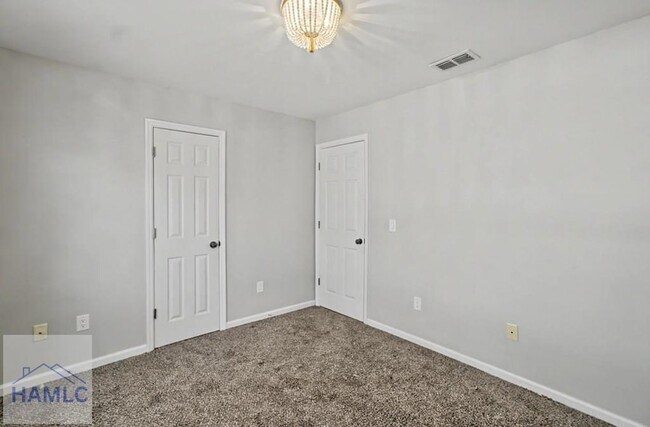 Building Photo - 404 Clairemore Cir