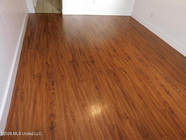 Building Photo - 5539 Bradley Dr