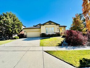 Building Photo - MOVE-IN SPECIAL! GET TWO WEEKS FREE WHEN YOU MOVE IN BEFORE THE END OF DECEMBER!