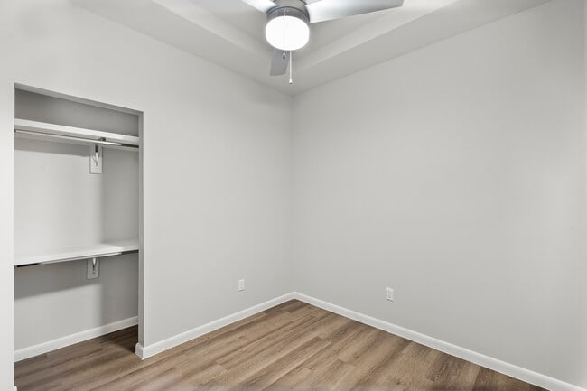 Building Photo - The Coves at Weslaco