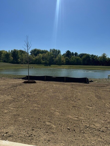 Building Photo - 7581 Fallsworth Dr