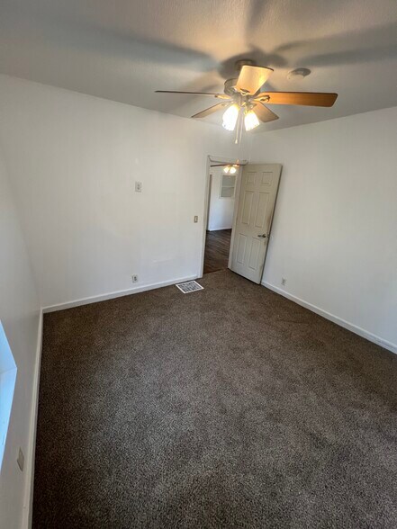 Building Photo - 132 Reed Ave