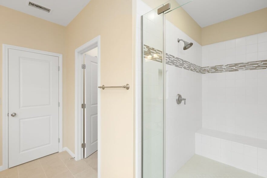 Building Photo - 86 Cipresso