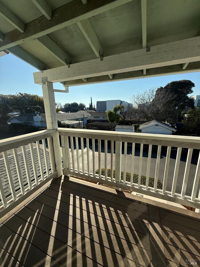 Building Photo - 1625 Park Ln