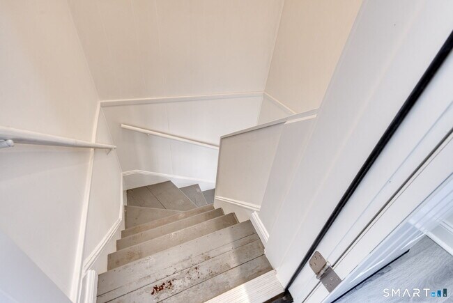 Building Photo - 44 Wallace Row