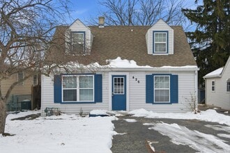 Building Photo - 426 Alpine Dr