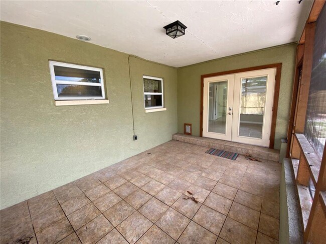 Building Photo - 4377 32nd Terrace N