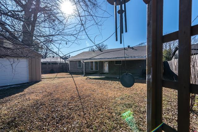 Building Photo - 12118 Brisbane Ave