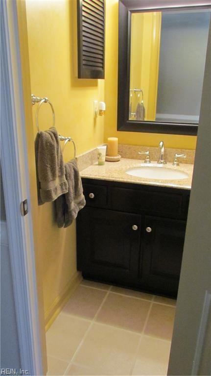 Building Photo - 350 San Roman Dr