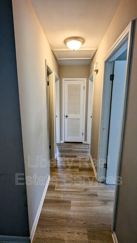 Building Photo - 613 Franklin St