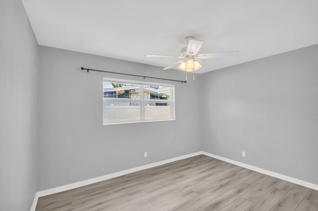 Building Photo - MAXIMO MOORINGS 3/2/2 HOME NEAR ST. PETE B...