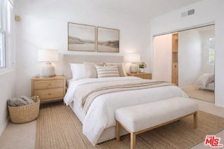 Building Photo - 15425 Antioch St