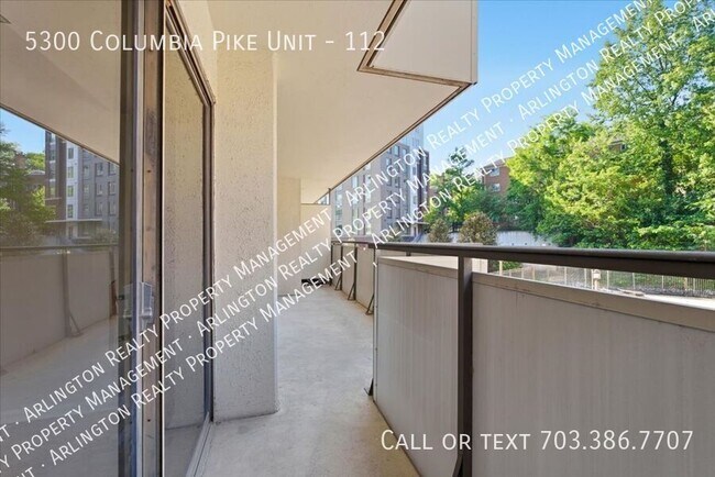 Building Photo - 5300 Columbia Pike
