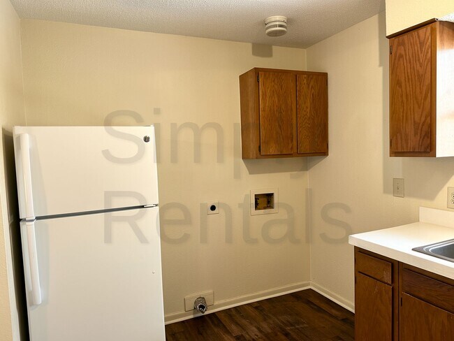 Building Photo - 2811 Granger St