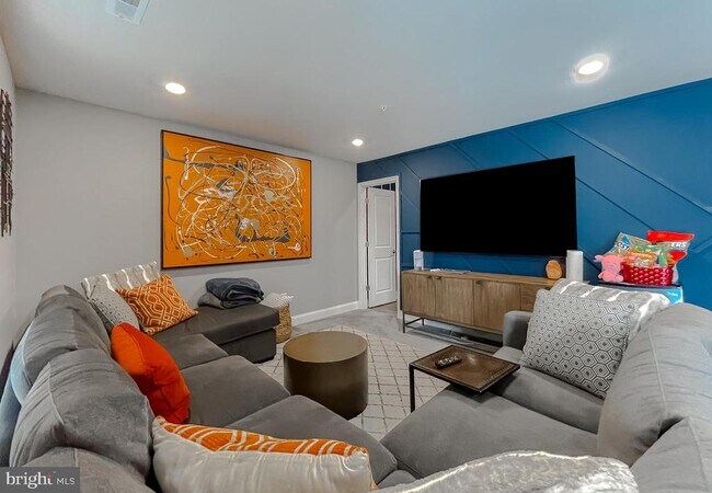 Building Photo - 23810 Myrtle Glen Way