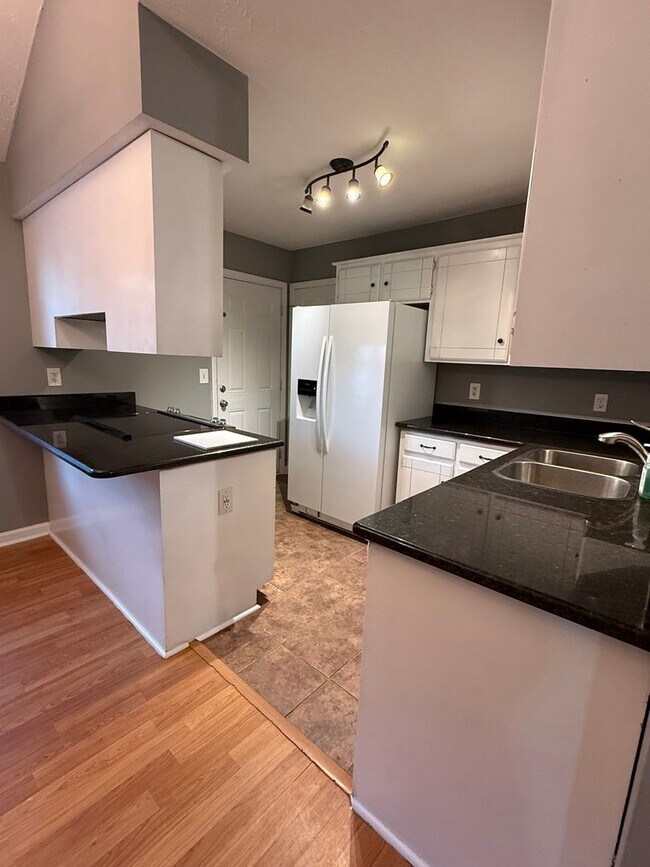 Building Photo - Charming 3-Bedroom Home with Large Lot