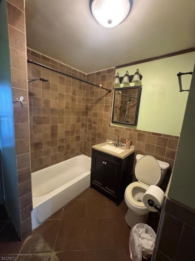 Building Photo - 78 N 5th St