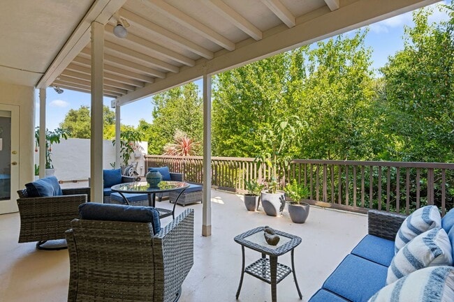 Building Photo - This is the kind of Montecito rental people quietly hope never hits the market.
