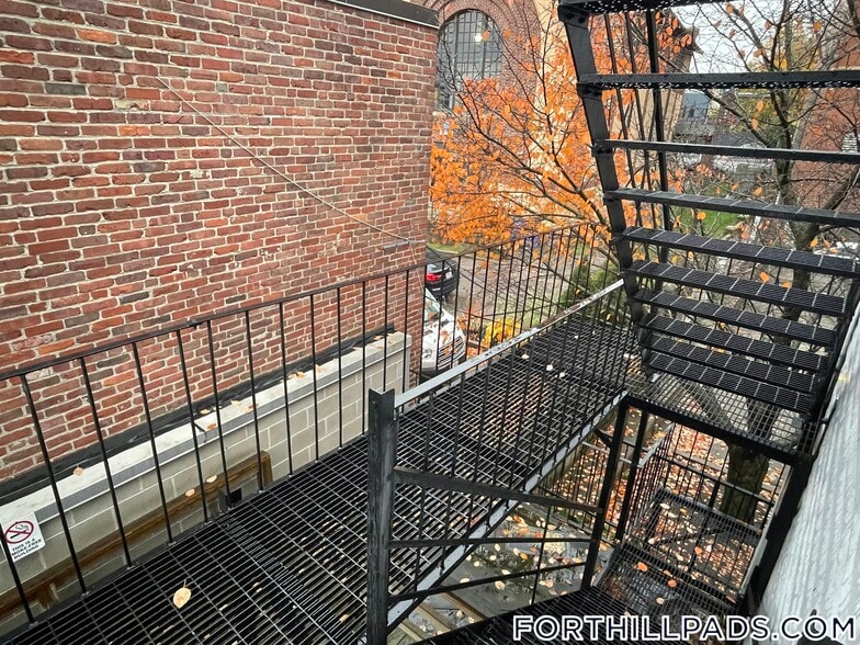 Building Photo - 1922 Columbus Ave