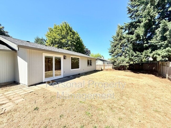 Building Photo - 15802 SE 14th St