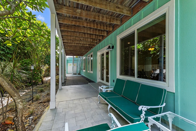 Building Photo - 3463 Canal Ct