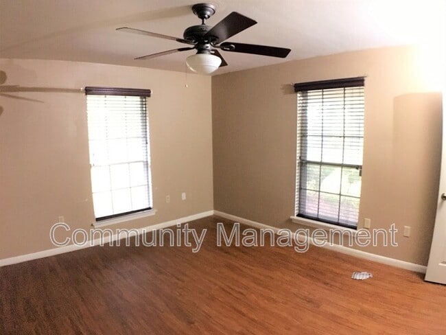 Building Photo - 1185 Bayou Paul Ln