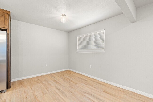 Building Photo - Gorman Dr