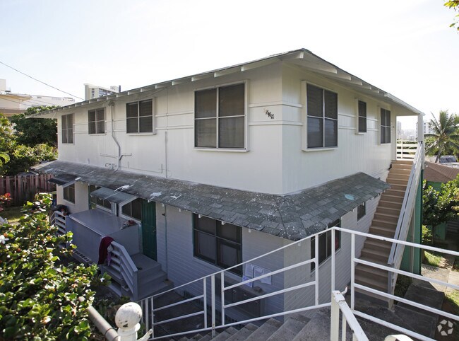 Building Photo - 1539 Thurston Ave