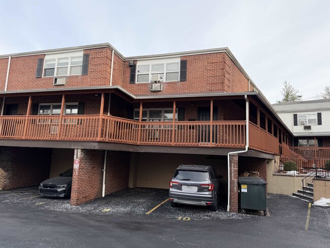 Building Photo - 3600 Charles Ct