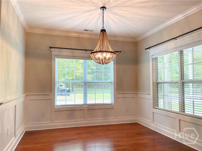 Building Photo - 2196 Eisenhower Ave