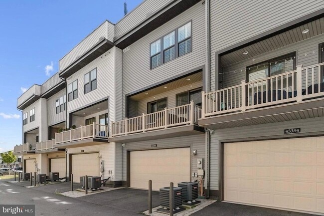 Building Photo - 43386 Whitehead Ter