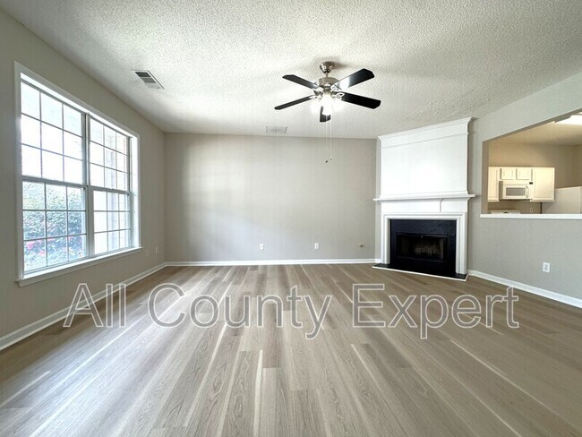 Building Photo - 4123 Howell Park Rd