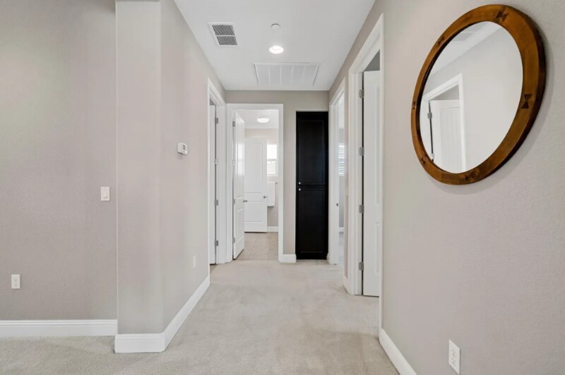 Building Photo - 40 Greystone Pl