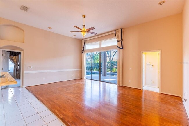 Building Photo - 497 Pickfair Terrace