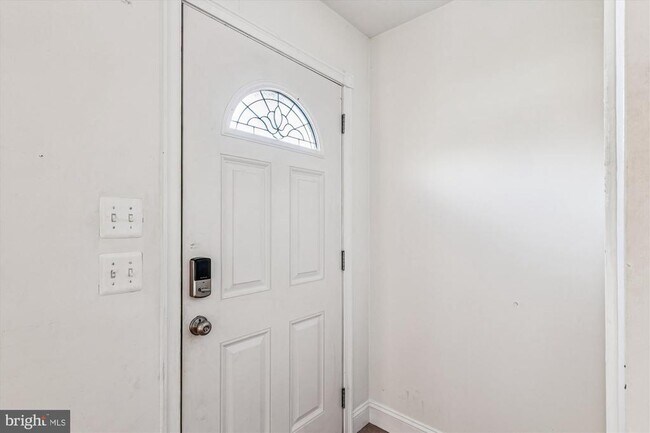 Building Photo - 1506 Widows Mite Rd