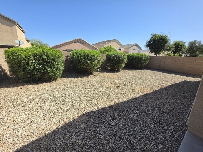 Building Photo - San Tan Heights