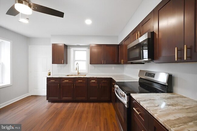 Building Photo - 74 N 18th St