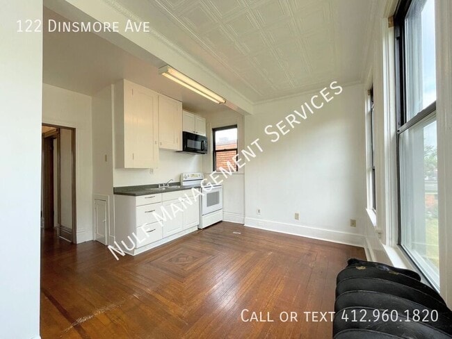 Building Photo - 122 Dinsmore Ave