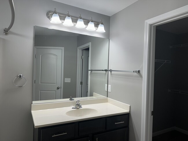 Building Photo - 2605 Hailey Rose Way