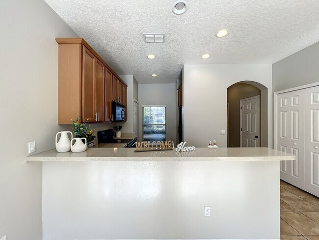 Building Photo - Clubside Pointe