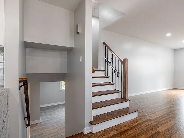 Building Photo - 7225 E Prairie Rd