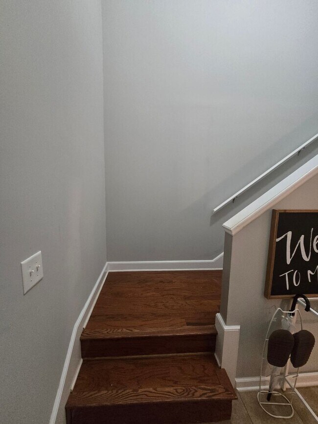 Building Photo - Woodland Park