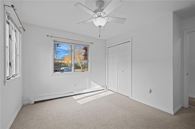 Building Photo - 18 Chapel St