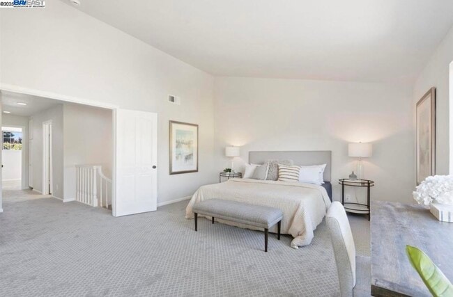 Building Photo - 5 Stuart Pl