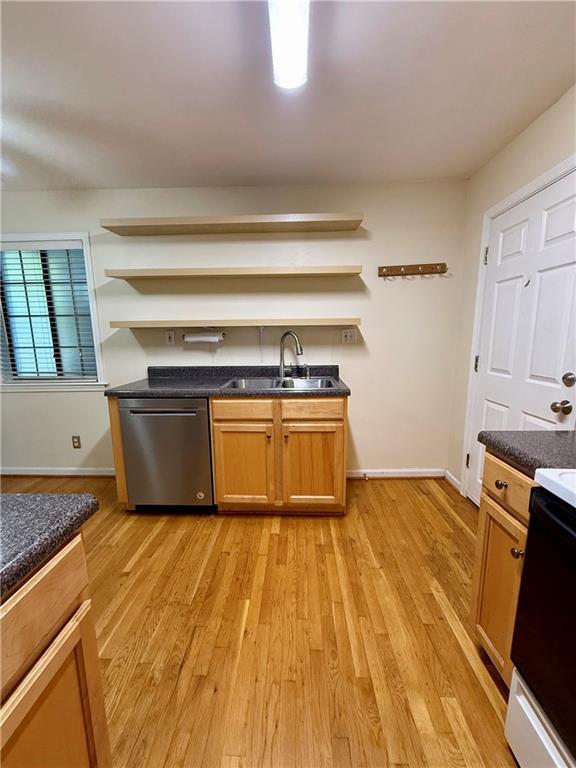 Building Photo - 410 Candler Park Dr NE