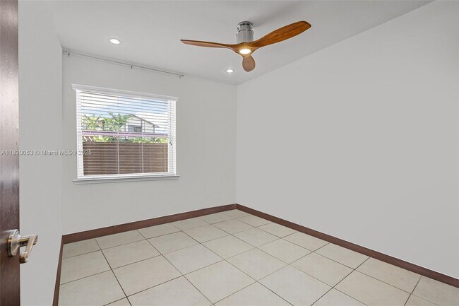 Building Photo - 12725 SW 66th St