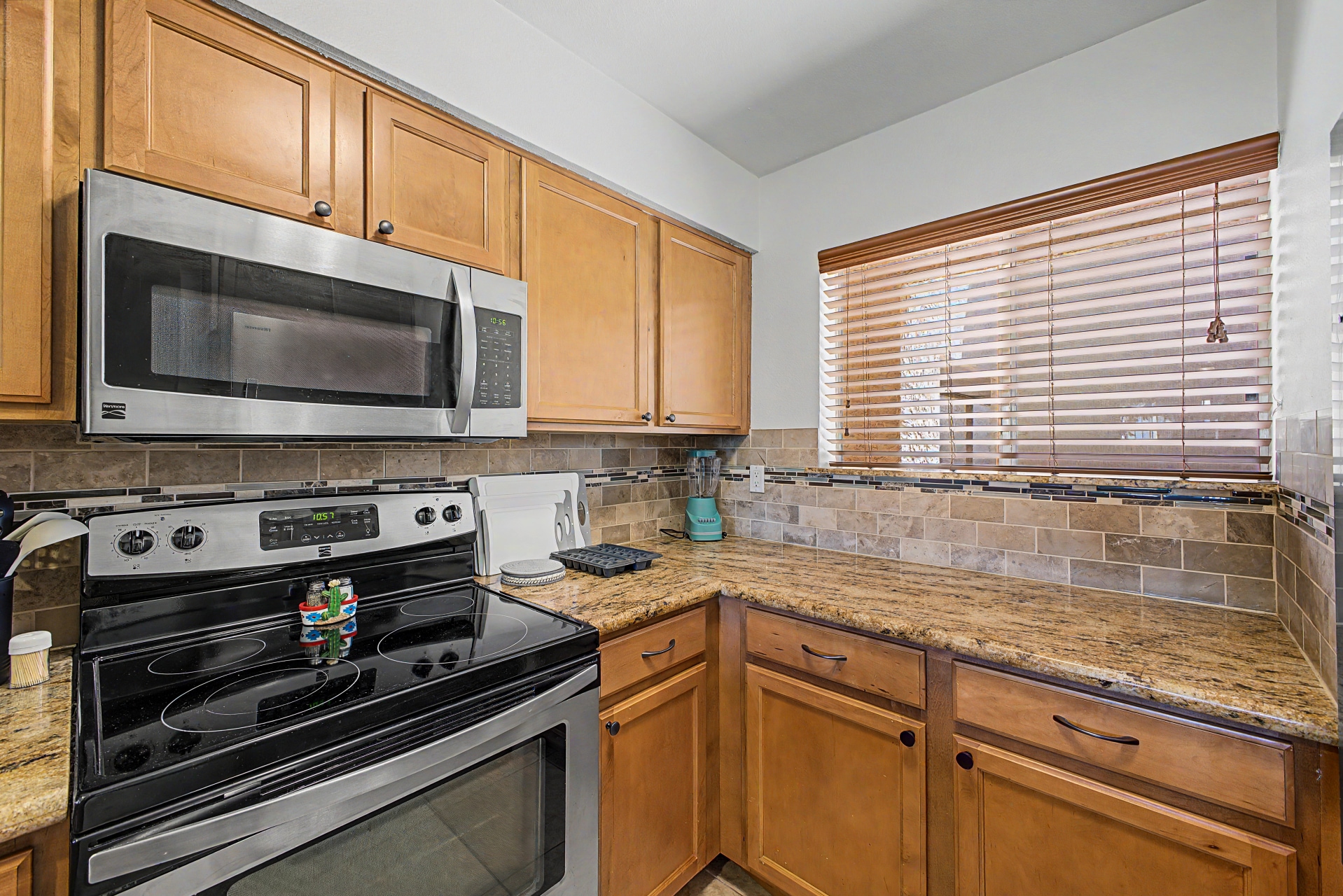 Building Photo - 7474 E Earll Dr